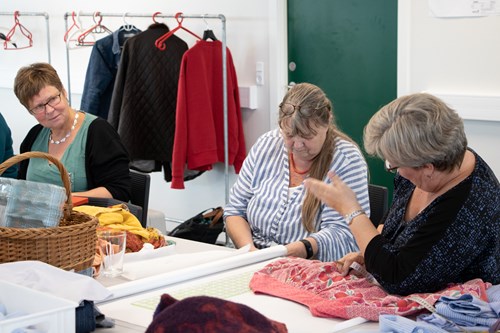 Skæl en skjorte og slagt en Sweater